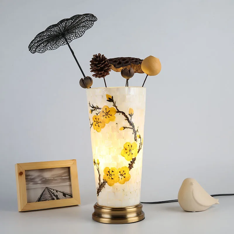 

Creative simple table lamp shell glass flower arrangement bedroom bedside lamp warm breast-feeding warm led modern table lamp