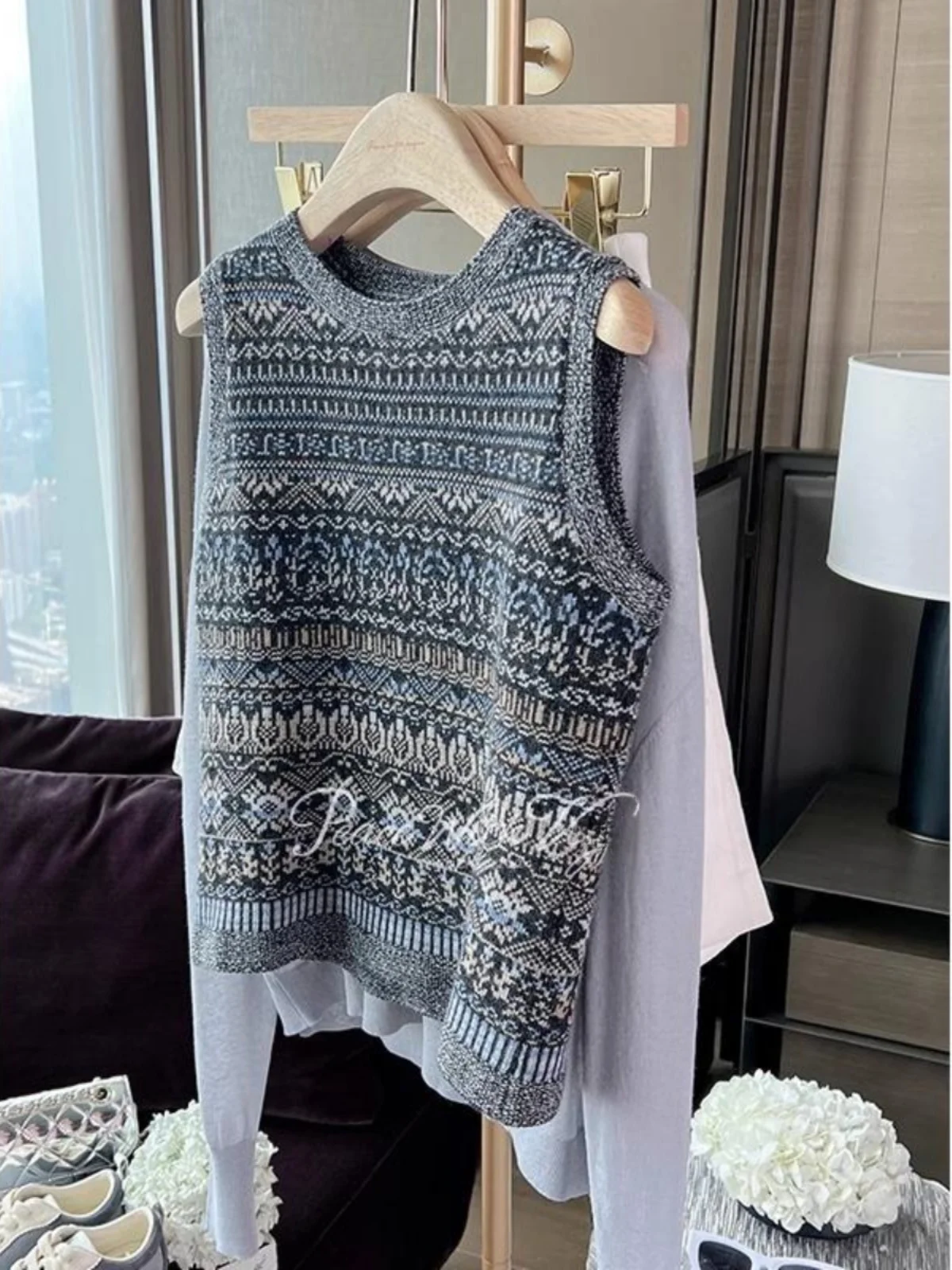 Флисовый вязаный жилет с тканым узором в стиле ретро осень-зима 2022 новый без