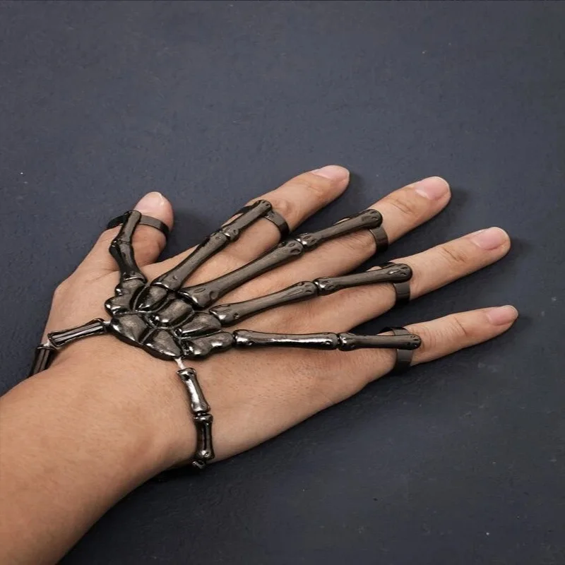 

Post Halloween skeleton bracelet exaggerated punk ghost claw alloy metal hand chain luxury women jewelry birthday New Year gift