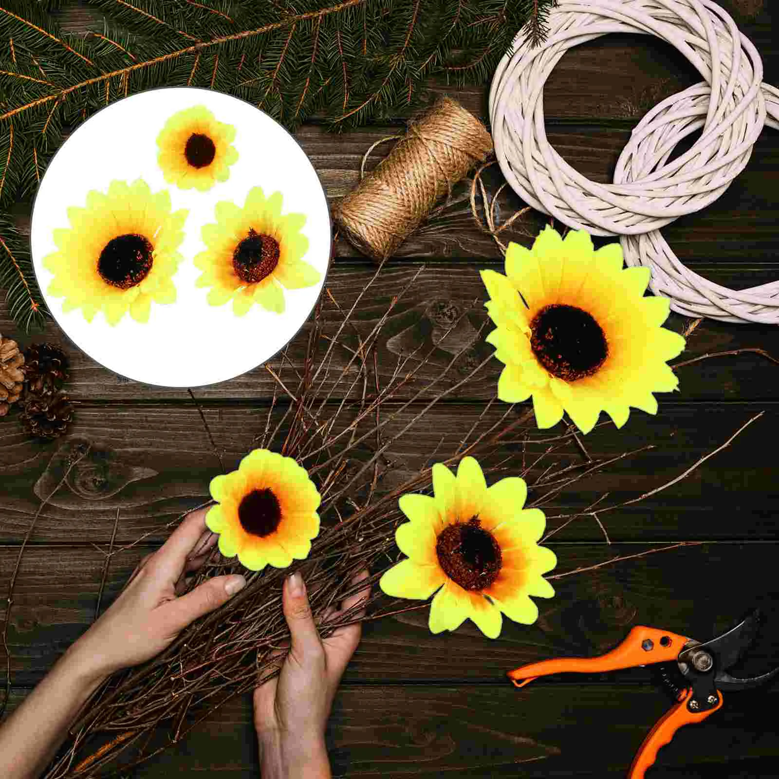 

100 Pcs Sunflower Head Faux Decor Simulated Adornment Bulk DIY Plastic Heads Decorative Bride Party Decoration