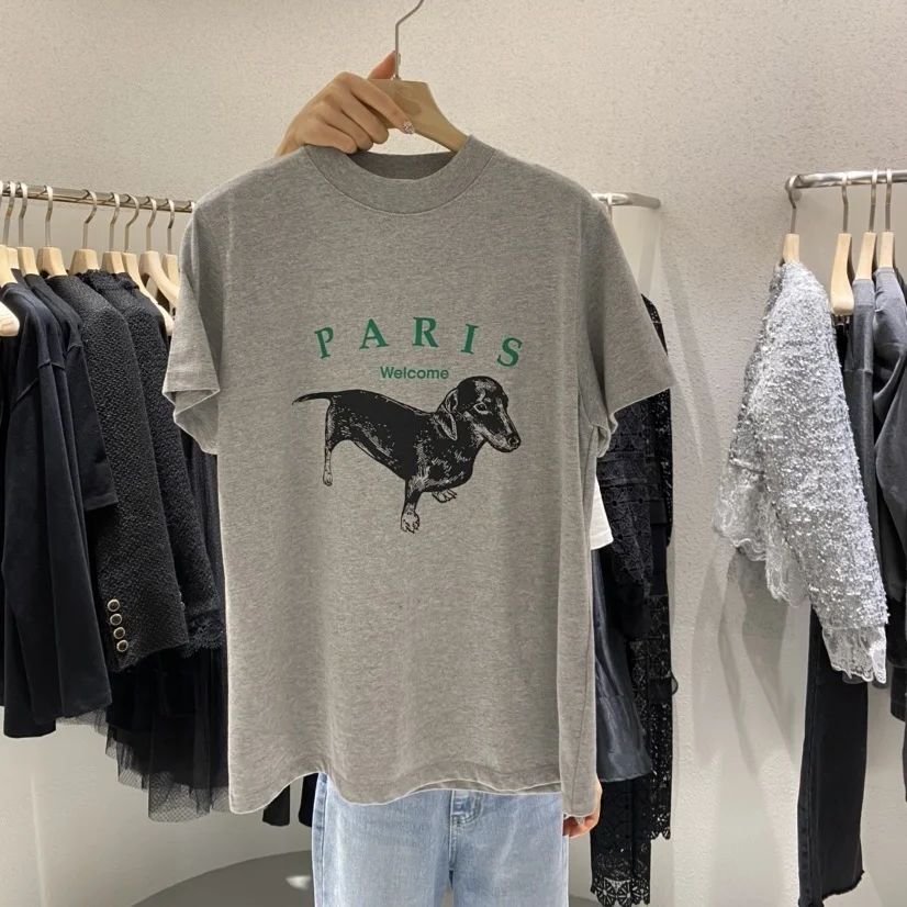 Женская футболка с коротким рукавом круглым вырезом и надписью East Gate