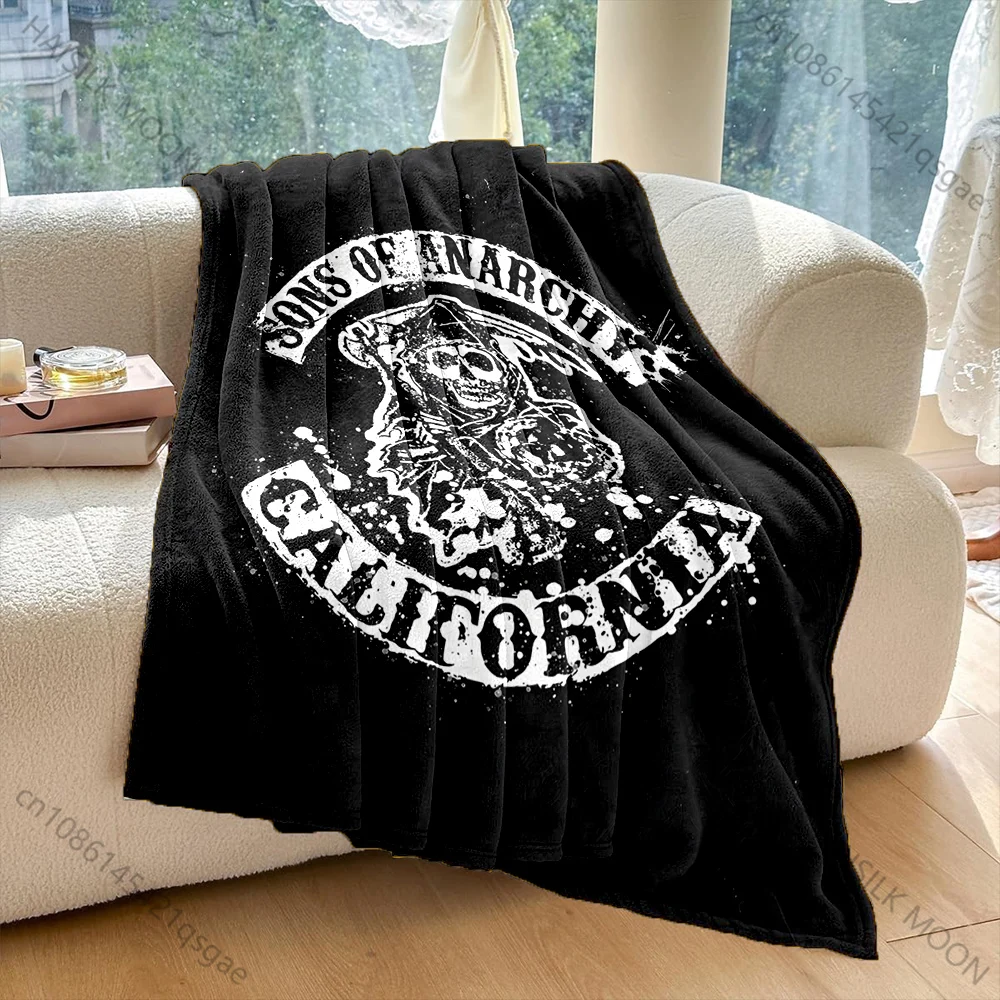 Фото Теплые одеяла с принтом эмблемы Sons of Anarchy California для взрослых и детей, мягкие и удобные, подходят для дома, путешествий, автомобиля, подходят для всех сезонов. №1