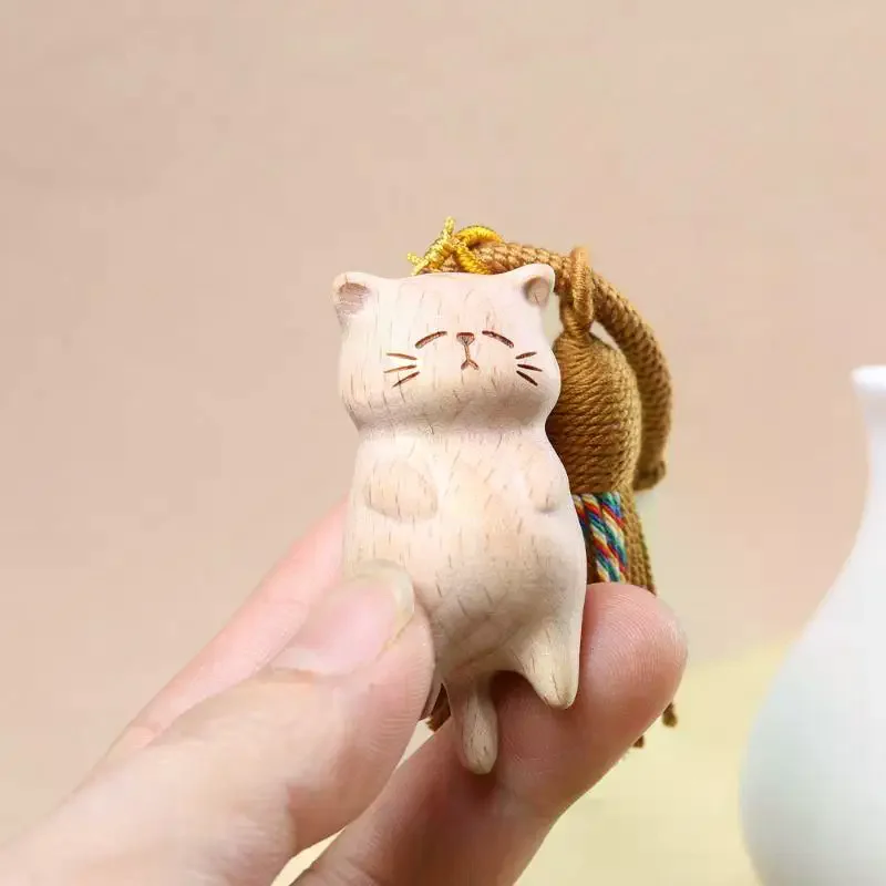 Фото Ретро деревянный брелок с котом, ручная резная милая сумка с котенком, подвеска, декор, автомобильный брелок для женщин, пара, модные ювелирные изделия, аксессуары, подарок №1