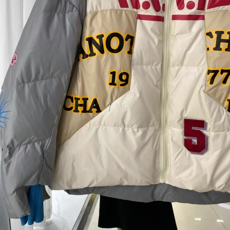 Утепленный пуховик в Корейском стиле с капюшоном и надписью