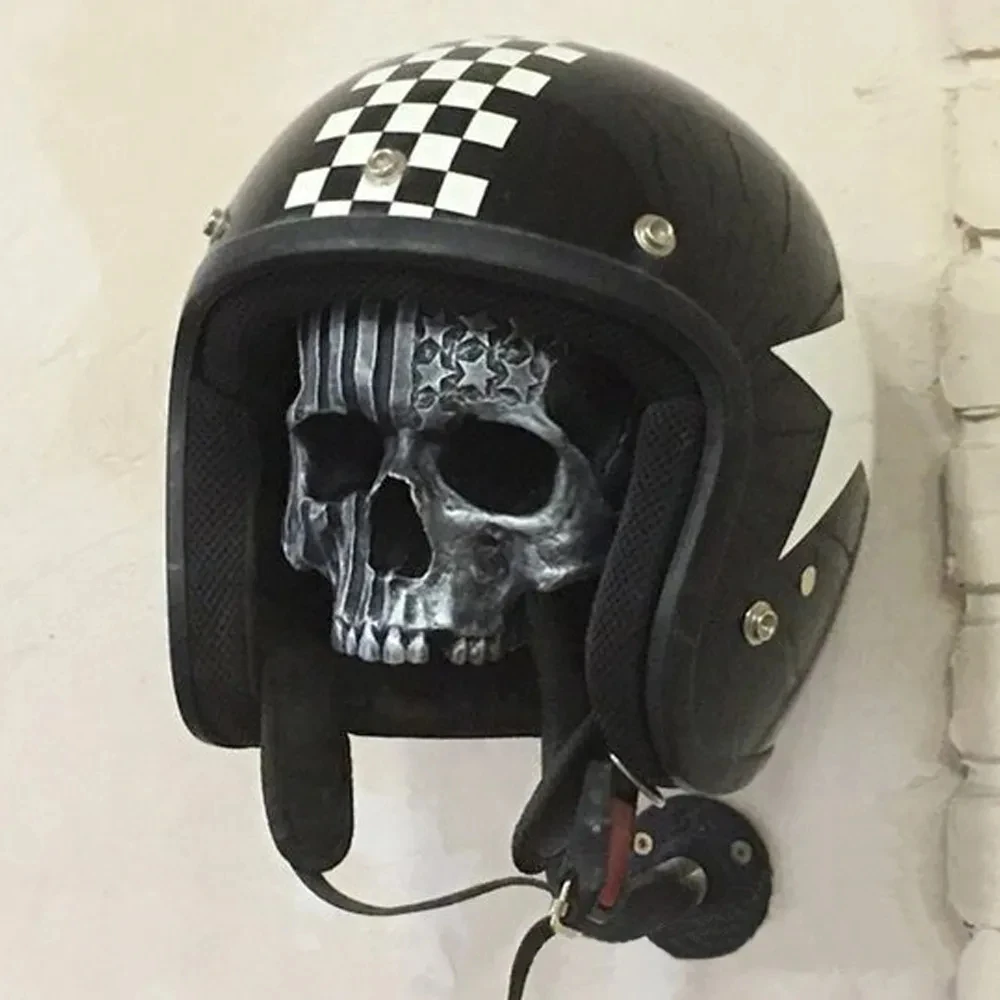 Motorcycle Skull Helmet Holder Creative Resin Craft Skull Helmet Stand Halloween Horror Retro Interior Wall Decoration Gift