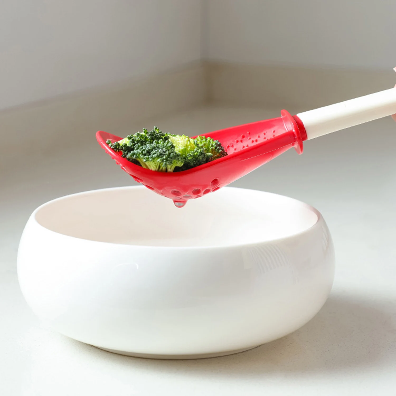 

2 Colors Multifunctional Kitchen Cooking Spoon Heat-resistant Hanging Hole Innovative Potato Garlic Press Colander Spoon