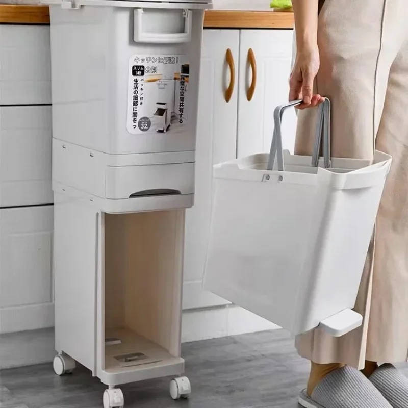 Контейнер для мусора большой емкости 2/3 слоев сухого и влажного