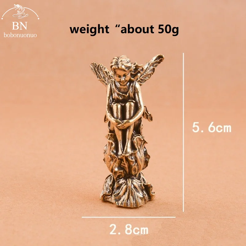 

Медная статуэтка Купидон