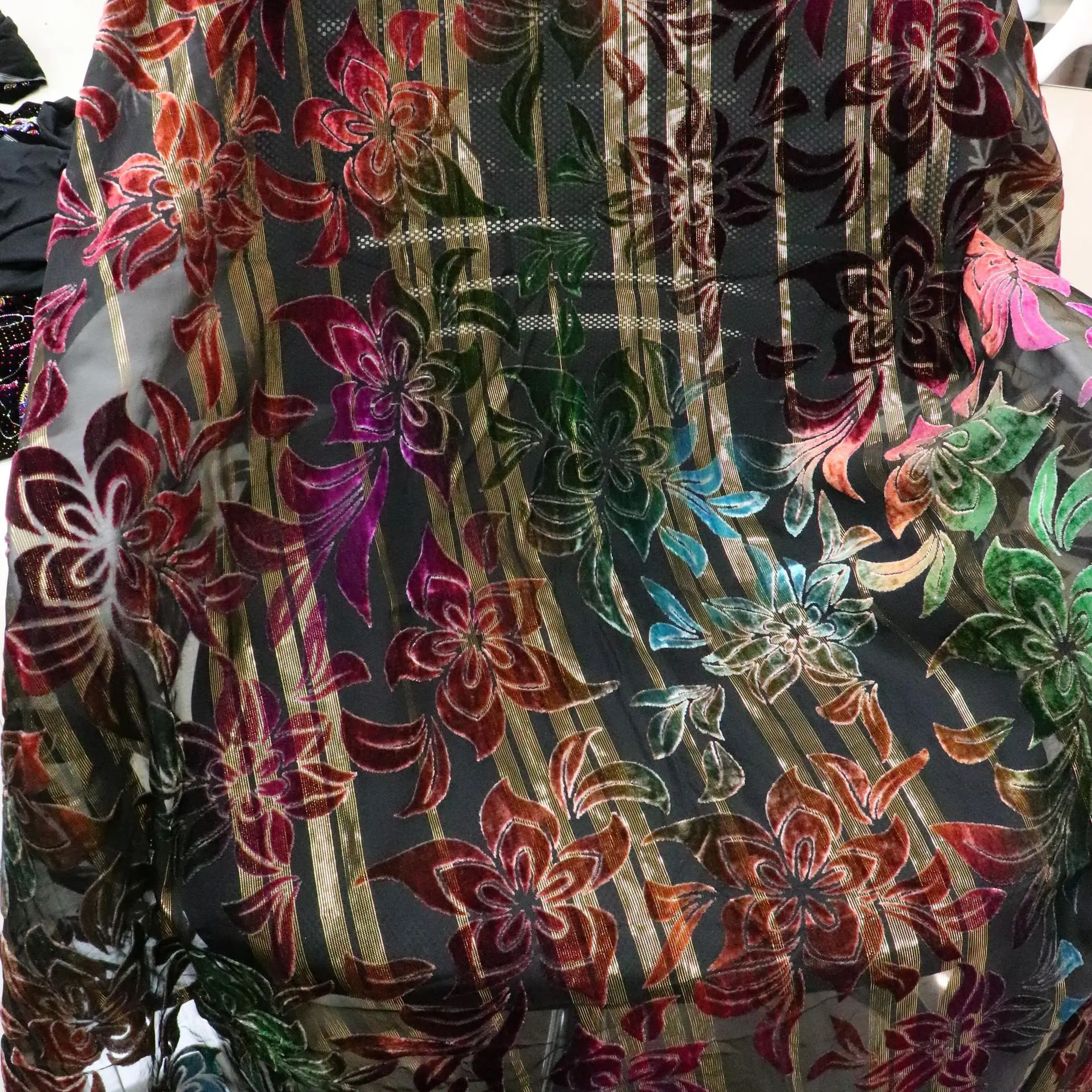 Тканая парчовая липкая бархатная нить из искусственного шелка обжженная