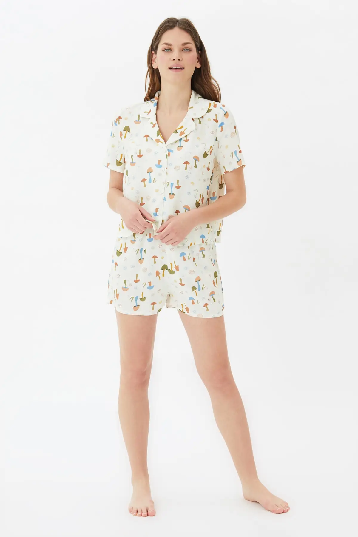 

Trendyol Flowering Pajamas set THMSS21PT1494