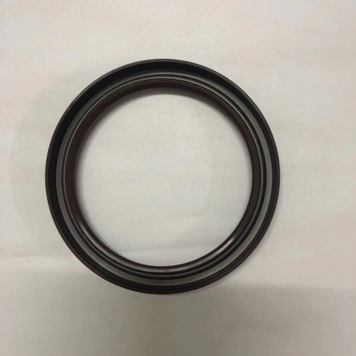 4ME 203250 Задний сальник коленчатого вала для двигателя 4M40 4M41 V46 V76 V78 V88