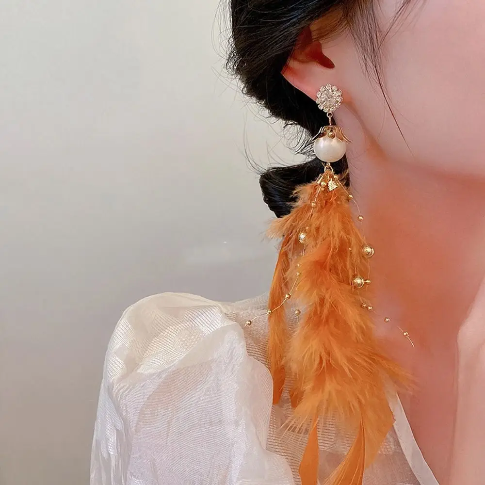 

Exaggerate Pearl Ear Drop Temperament Elegant Geometric Dangle Earrings Fashion Creative Feather Shape Earrings