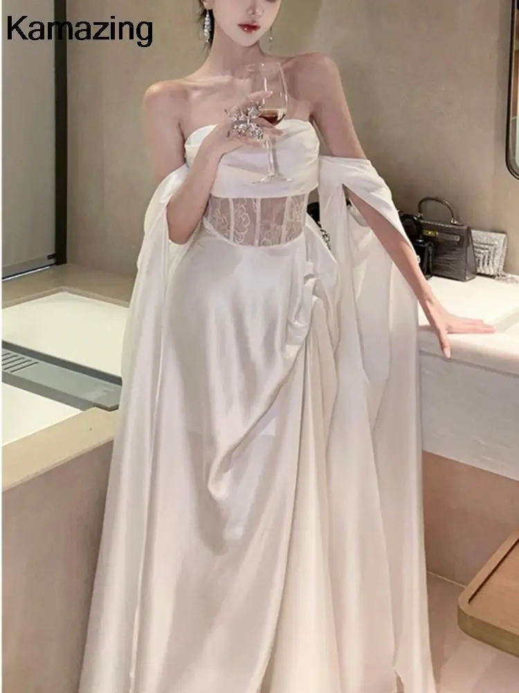 Женское платье с открытыми плечами