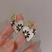 modoma luxury heart daisy design trendy piercing earrings for women 2022 korean fashion party jewelry vintage elegant accessorie