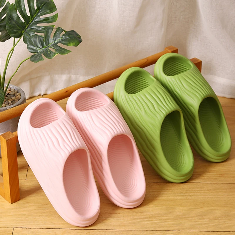 Домашние тапочки с принтом в ассортименте