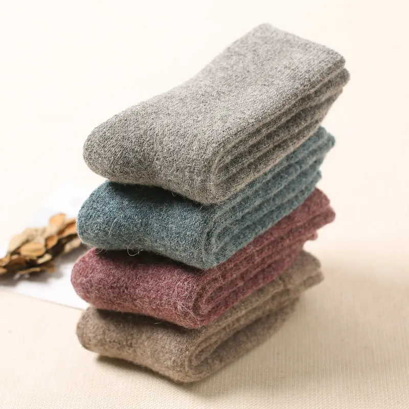 Thick Wool Socks for Men and Women, Warm Stockings with Extra Cushioning for Cold Weather