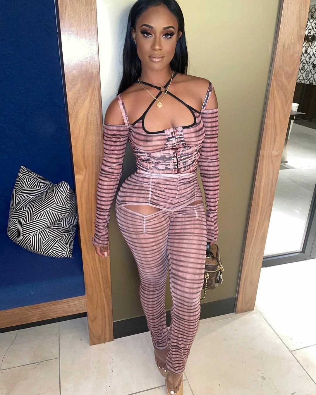 

Sexy Tiger Snake Print Suit Off The Shoulder Women Two Piece Set Tracksuit Long Crop Top Pants Set Bandage Sexy Streetwear