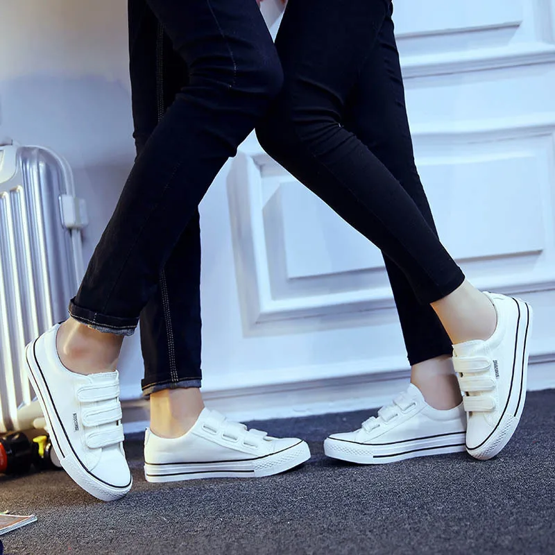 2023 new men's and women's canvas shoes couple walking sports shoes flat casual shoes