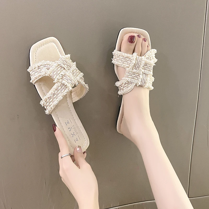 Тапочки женская летняя одежда новая обувь пляжные шлепанцы на плоской подошве с