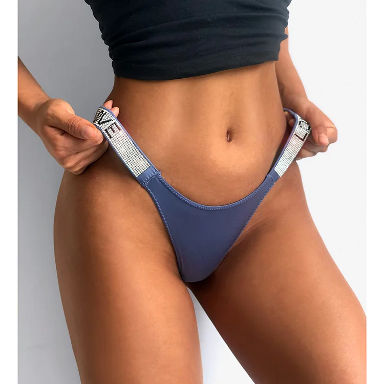 

Diamonds Shiny Rhinestone Thong Women Panties Sexy Underwear Ladies Brief Lingerie Letter Low-waist Female Lace G-stringBreathal