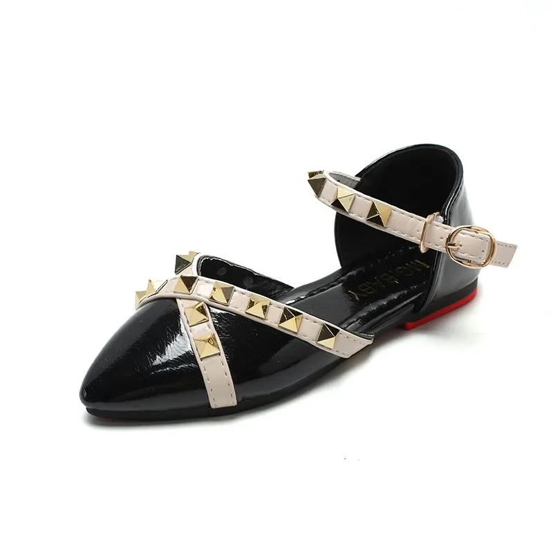 

Kids Sandal 2022 Summer New Girls Sandals Children Rivets Flat Shoes Fashion Princess Shoes