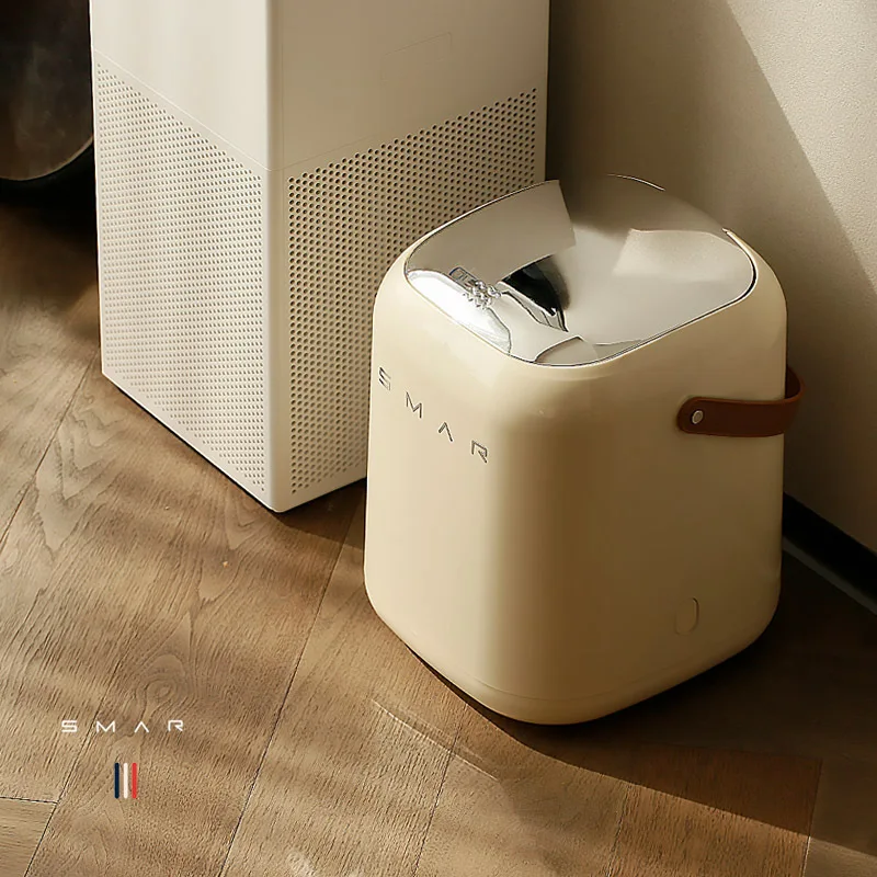 

Пластиковая мусорная корзина