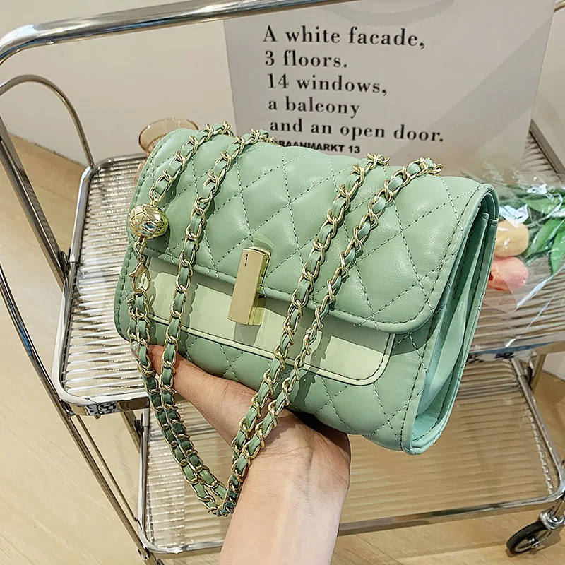 

Женская сумка через плечо с вышивкой и ремешком, летняя модная роскошная дизайнерская сумка из искусственной кожи на цепочке, сумки через п...