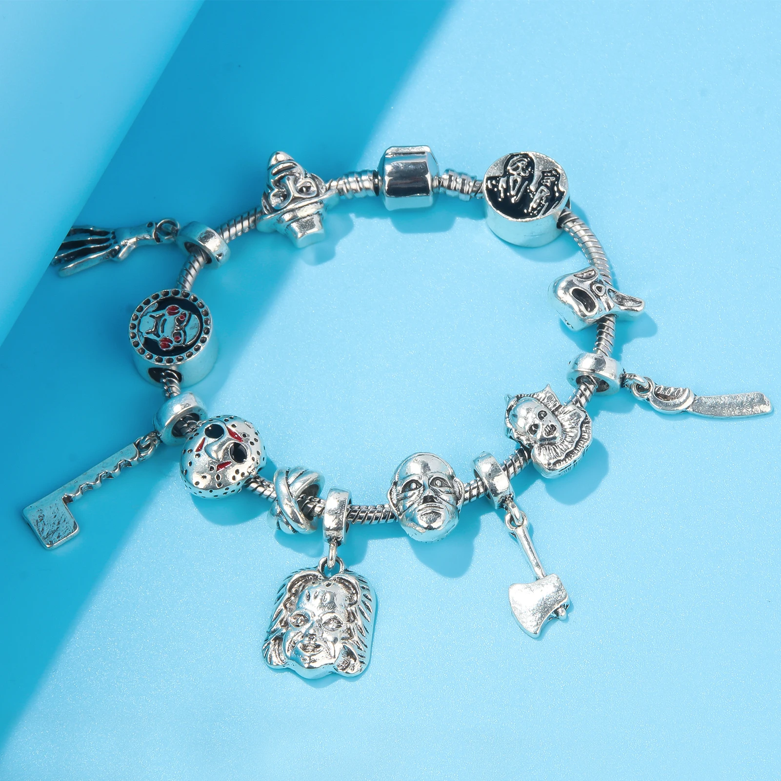 Металлический браслет ужасов Черная пятница с античной бронзовой пластиной