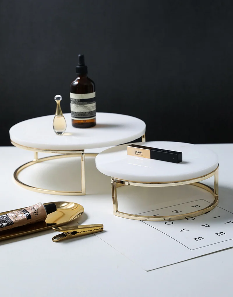 

Поднос для торта из натурального мрамора в скандинавском стиле, креативное украшение для десертного стола, витрина для ювелирных изделий, украшение для гурманов и фотографий