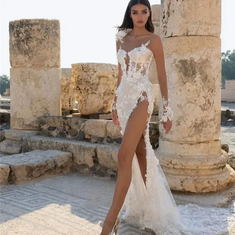 Свадебные платья в стиле бохо с длинными рукавами и кружевной аппликацией