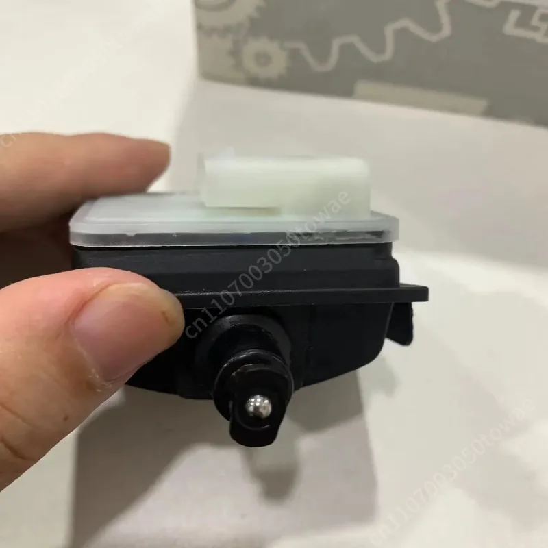 Фото OEM A0008202205 Новый двигатель блокировки топливной заслонки для Mercedes Benz W167 W223 X254 W206 W243 C E S GLC GLE OEM A0008206112 №1