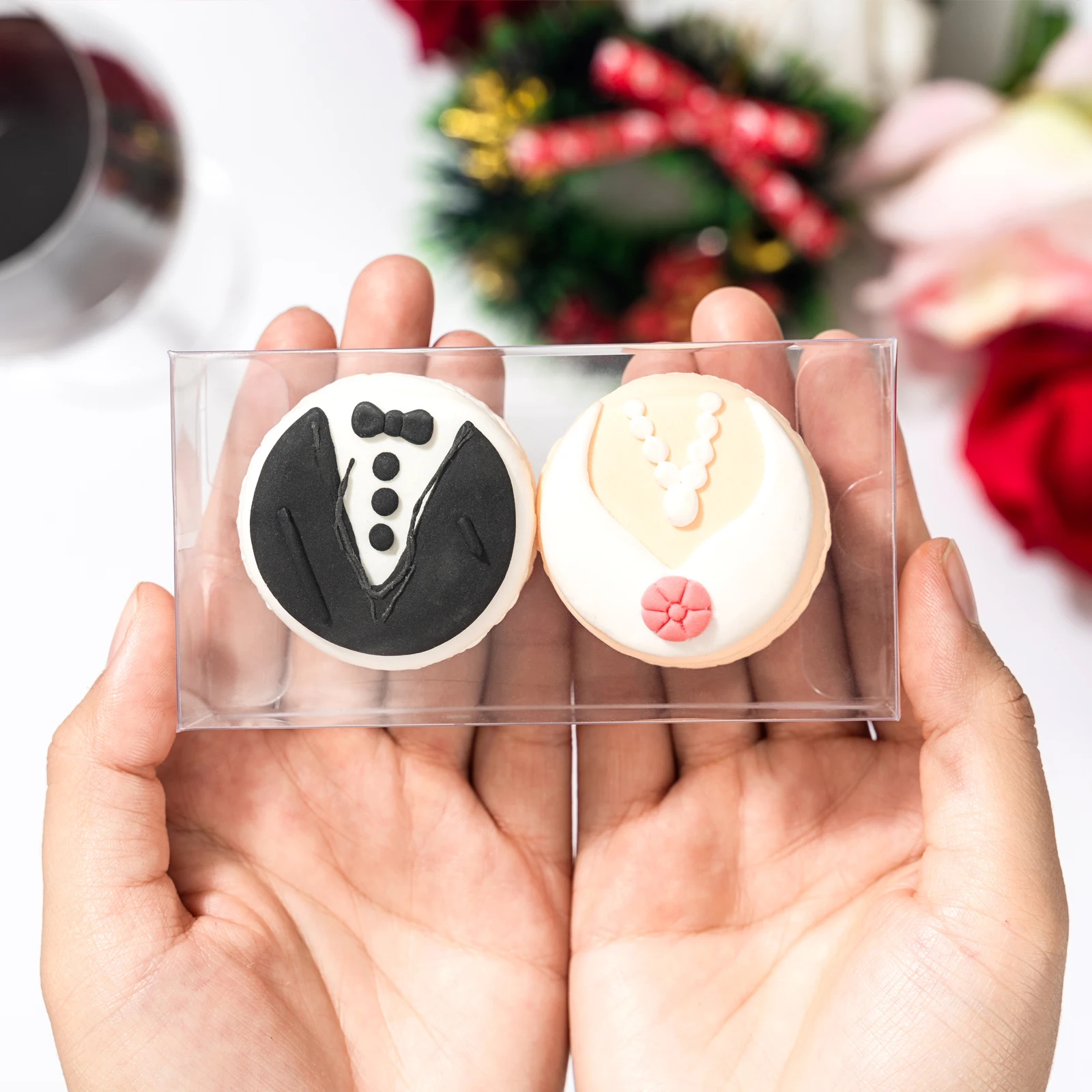 

Clear Macaron Boxes for 2 Small Plastic Chocolate Covered Ore Boxes 4.17 x 2.16 x 1.37 Inches for Wedding Bridal Shower Baby Sho