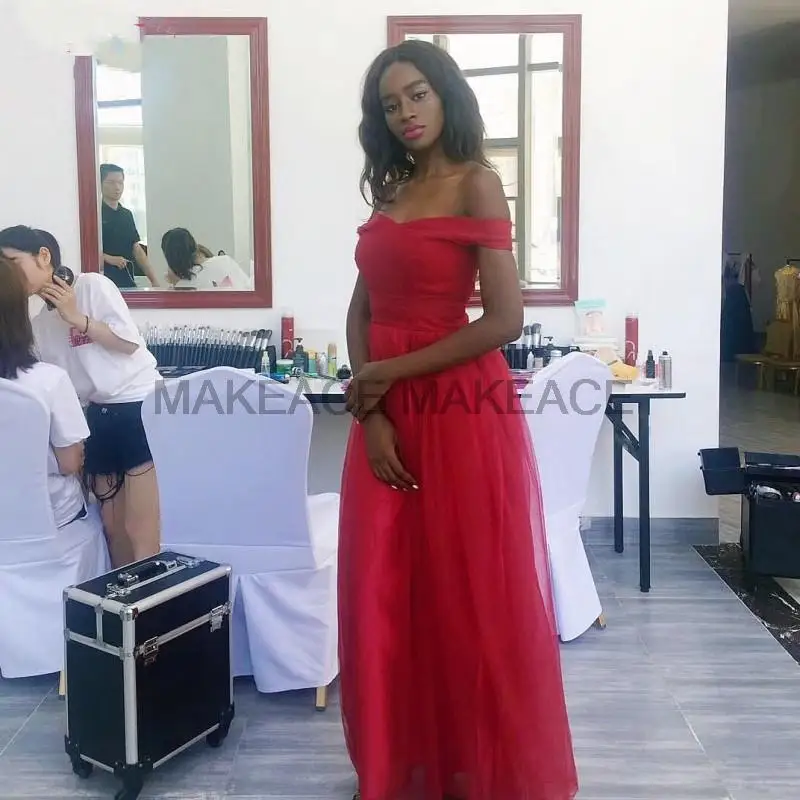 

Red Bridesmaid Dresses Off Shoulder Floor Length Draped Garden Country Wedding Guest Gowns Maid of Honor Dress