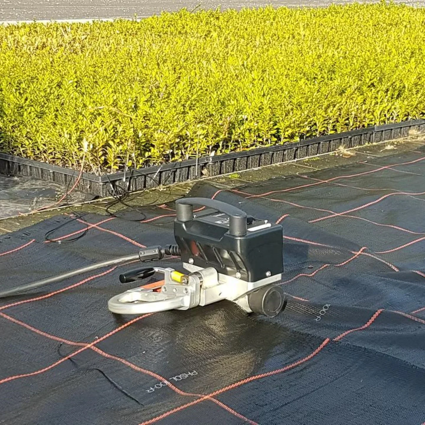 Сварочный аппарат для горячей сварки геомембраны 800 Вт производство Китай