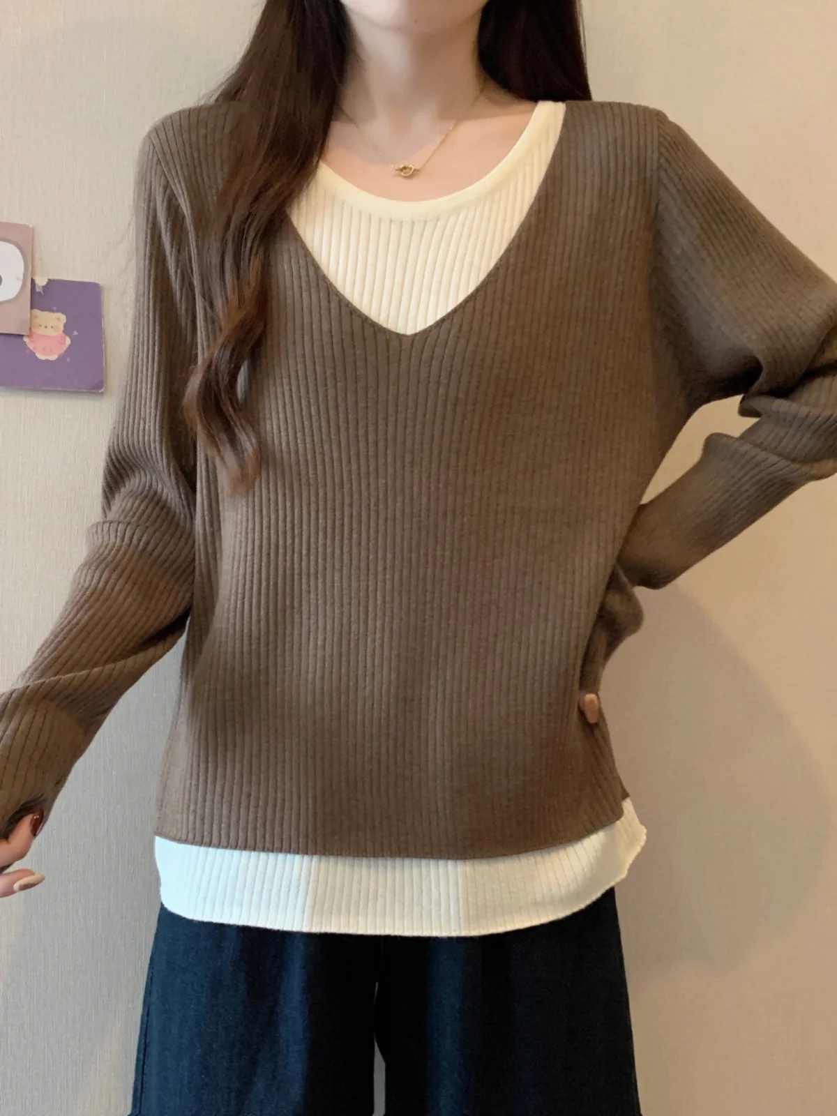 Женская одежда больших размеров Maillard Coffee Color Fake Two Pieces V-образный вырез с длинными