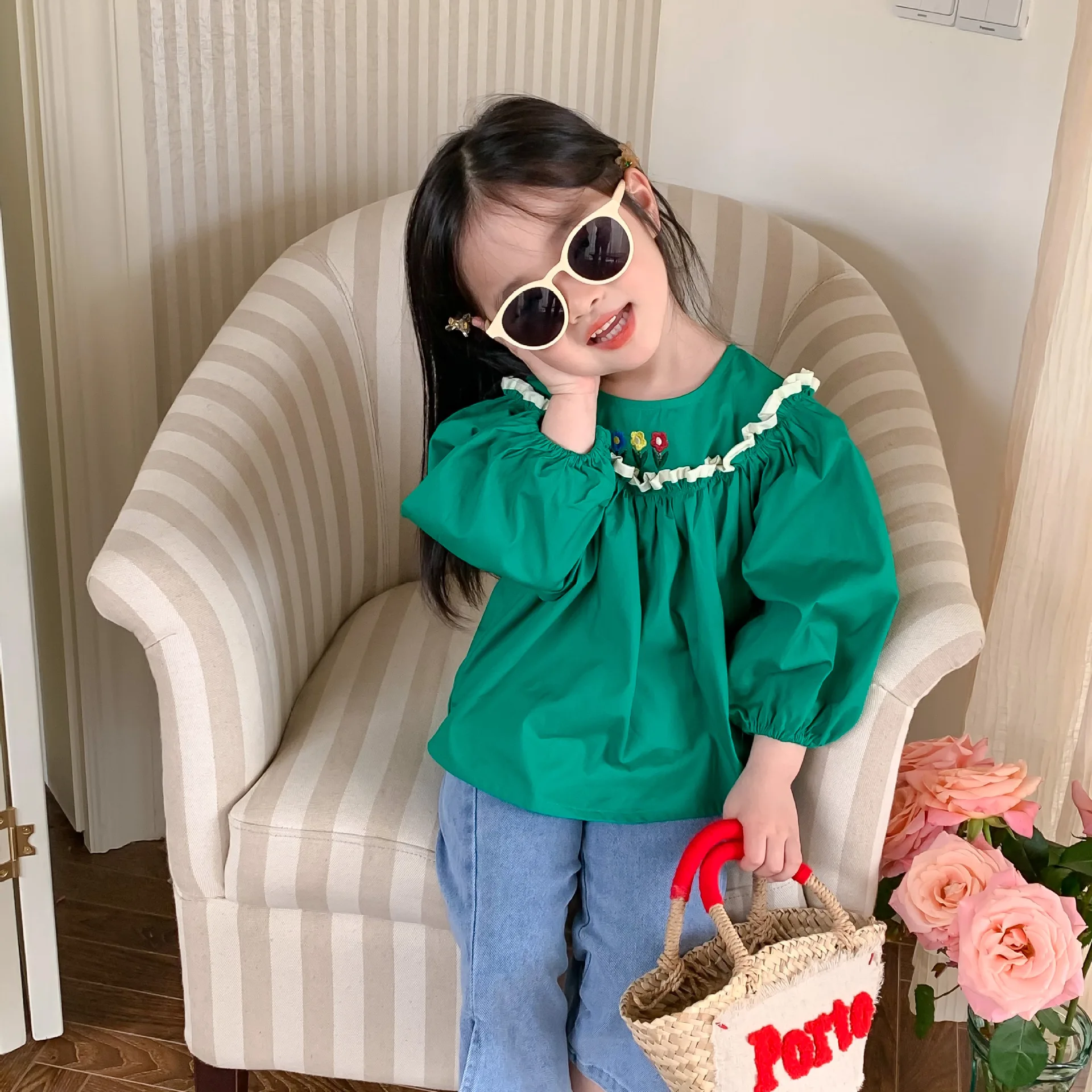 

2023 Spring Autumn New Green Kids Shirt Girls Blouse Ruffle Pleated Embroidered Flower Lantern Sleeve Princess Loose Fashion