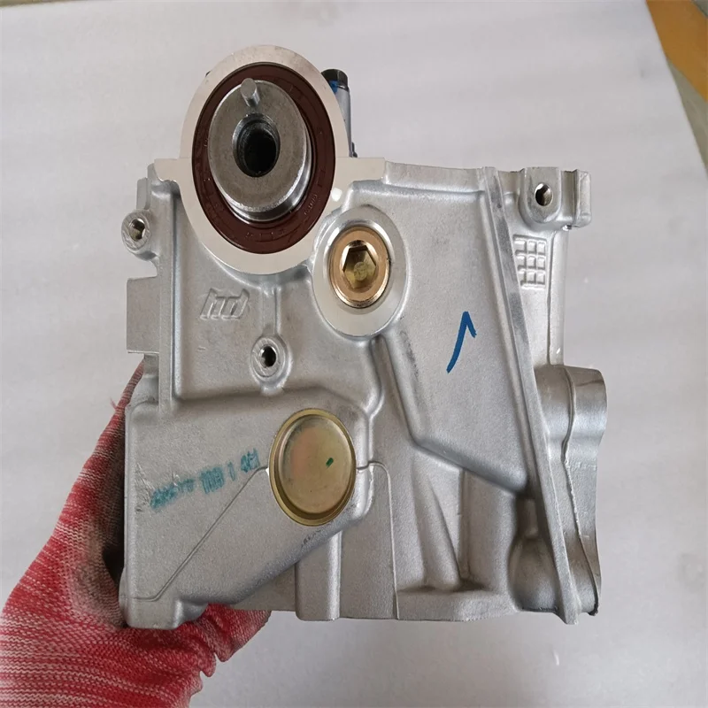Фото В комплекте головка цилиндра для двигателя suzuki g16a g16b 11110-57802 №2