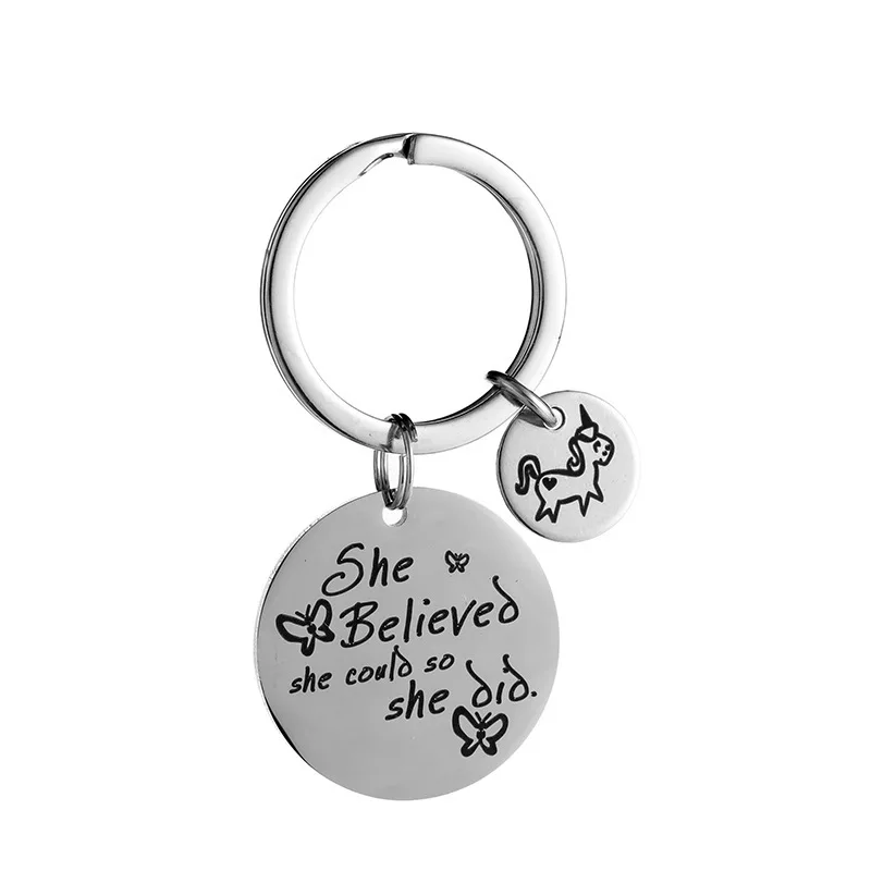 Брелок для ключей женский круглый подвеска с надписью она верила что сможет |