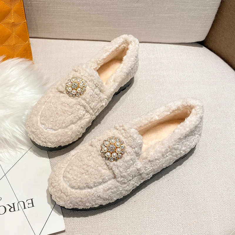 

Women Warm Plush Winter Lambswool Moccasins Shoes Woman Espadrilles Comfy Fleeces Loafers Crystal Pearl Fur Flats Plus Size