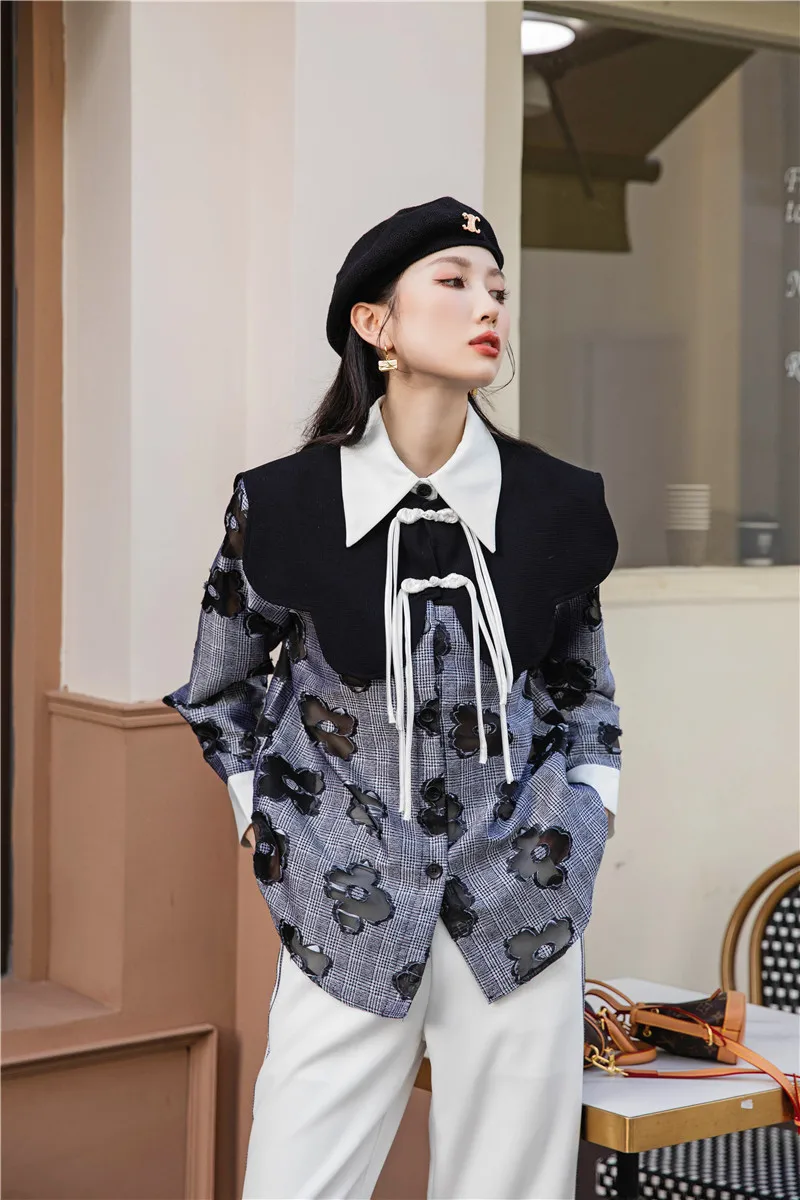 

DALMAZZO New Autumn Plaid Retro Single-Breasted Blouses Women Lapel Fashion Long Sleeve Loose Shirt Tops Chic Top