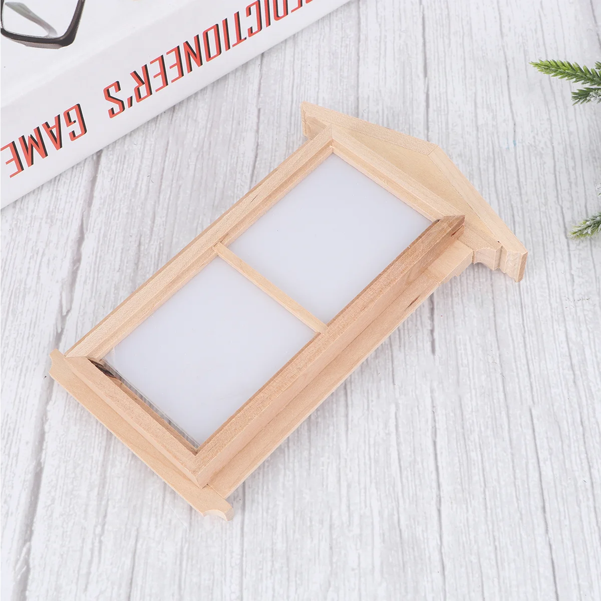 

1pc Mini House DIY Miniature Furniture Window Wooden ini House Decor Ornament Photo Props for Kids