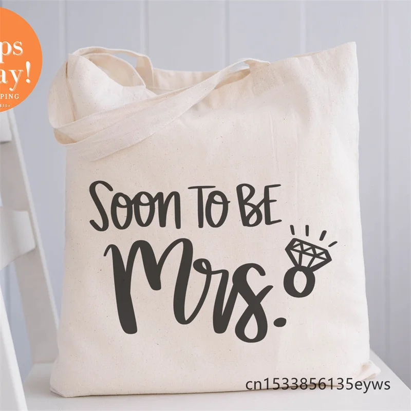 

Скоро будет миссис график хипстер мультфильм печать шоппер сумки для покупок для девочек упаковка ручная сумка