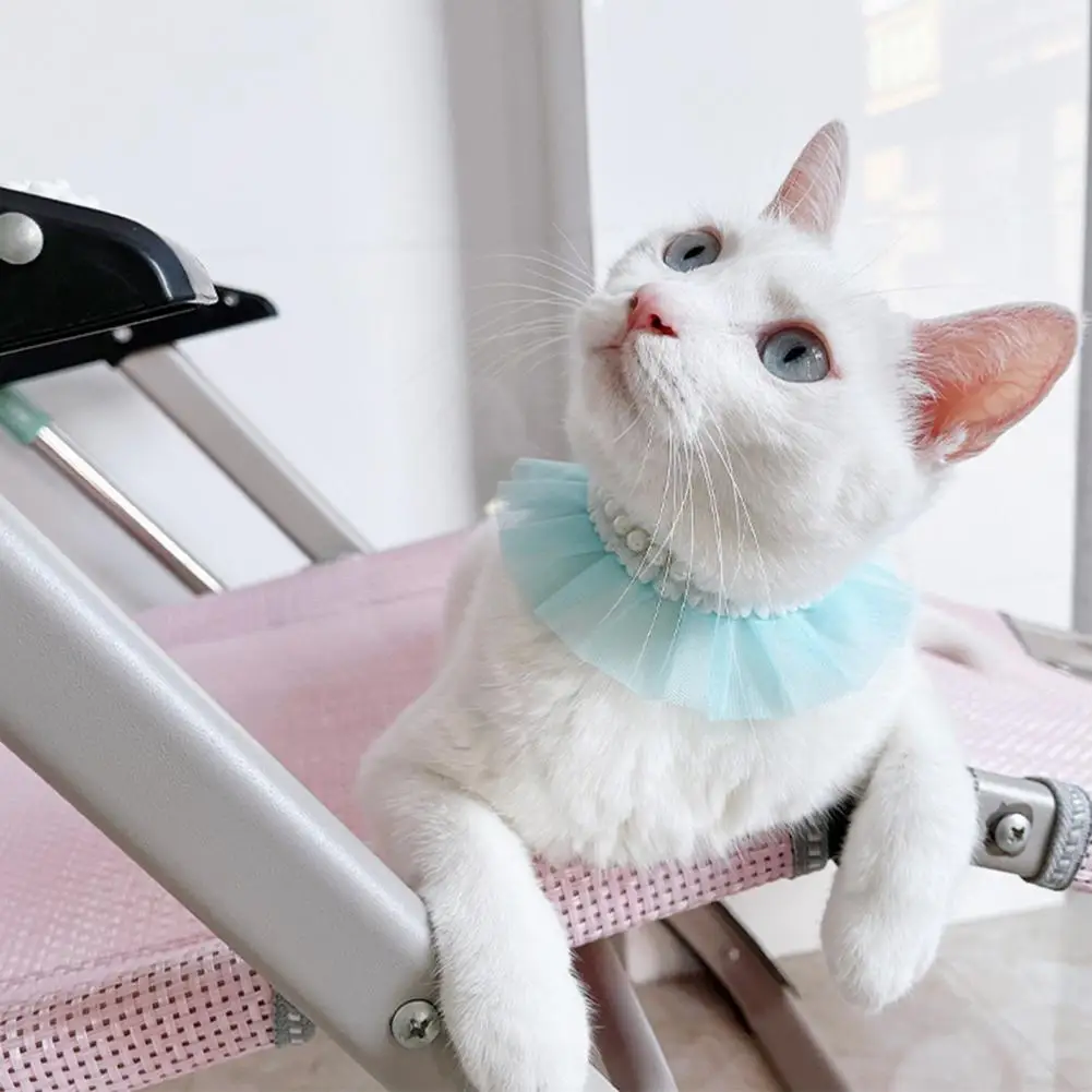 

Breathable Adjustable Pet Collar Elegant Handmade Lace Pet Wedding Bib with Pearl Embroidery Adjustable Straps for Cats
