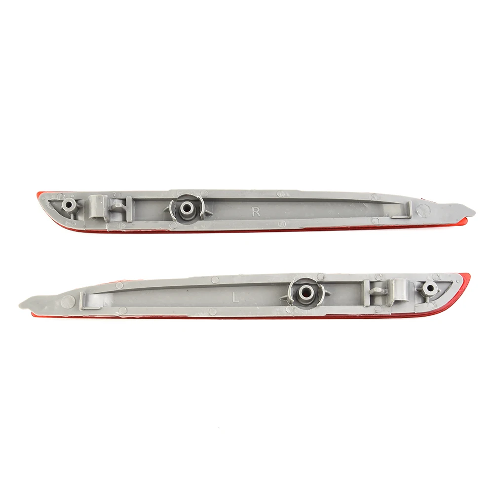 Отражатель заднего бампера автомобиля красный для Mazda левый + правый 1011108