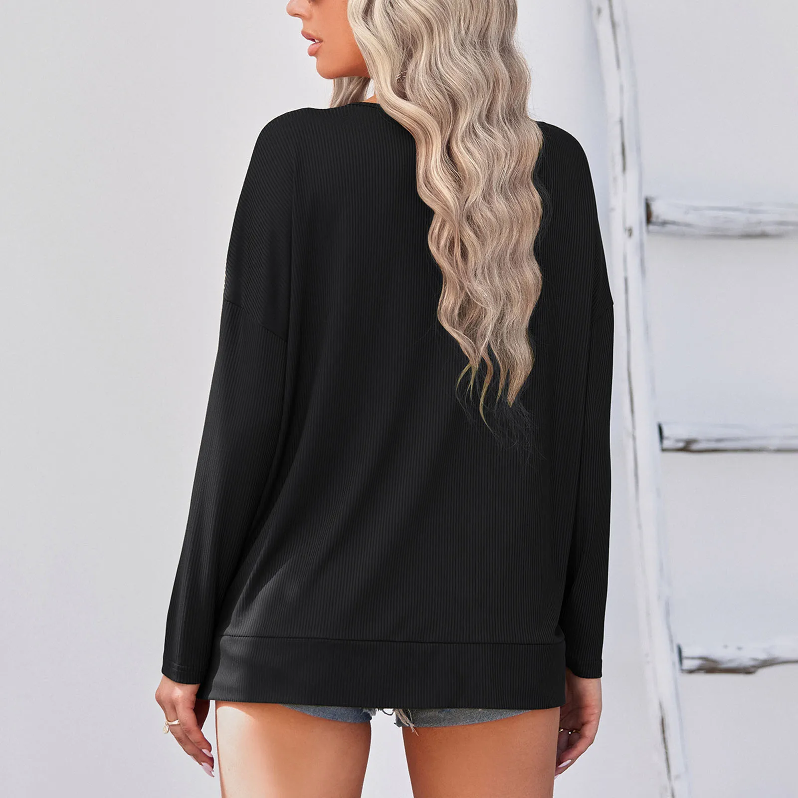 

Женская Тонкая блузка с длинным рукавом и V-образным вырезом