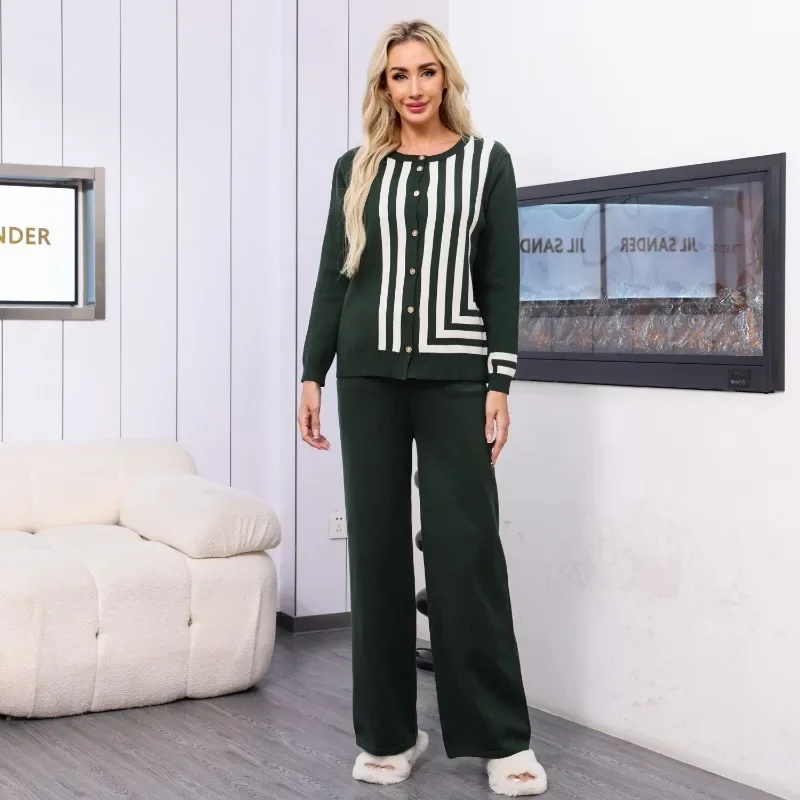 Зимний полосатый контрастный однобортный вязаный кардиган с длинными рукавами и