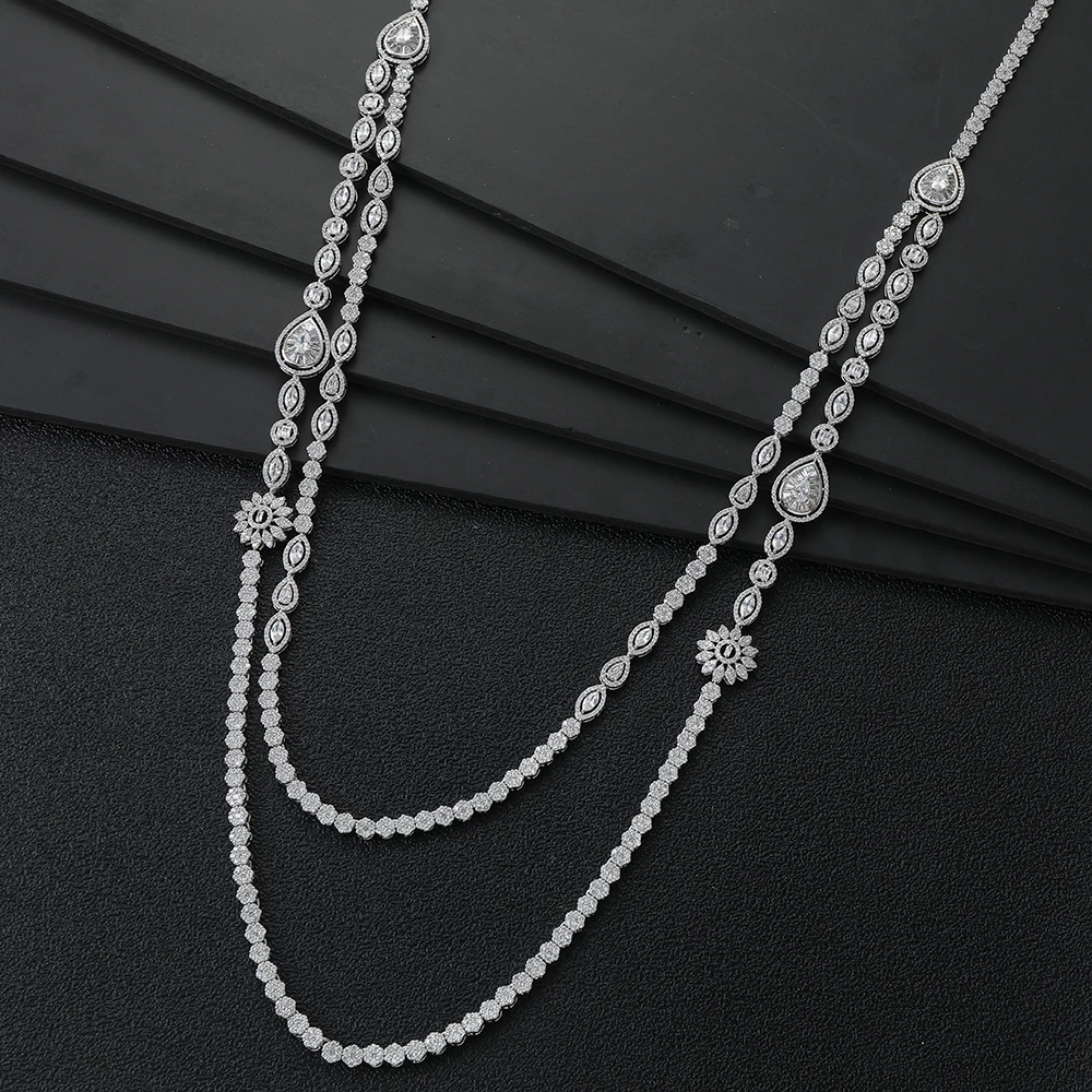 Женский комплект из колье серёг и кольца с фианитом