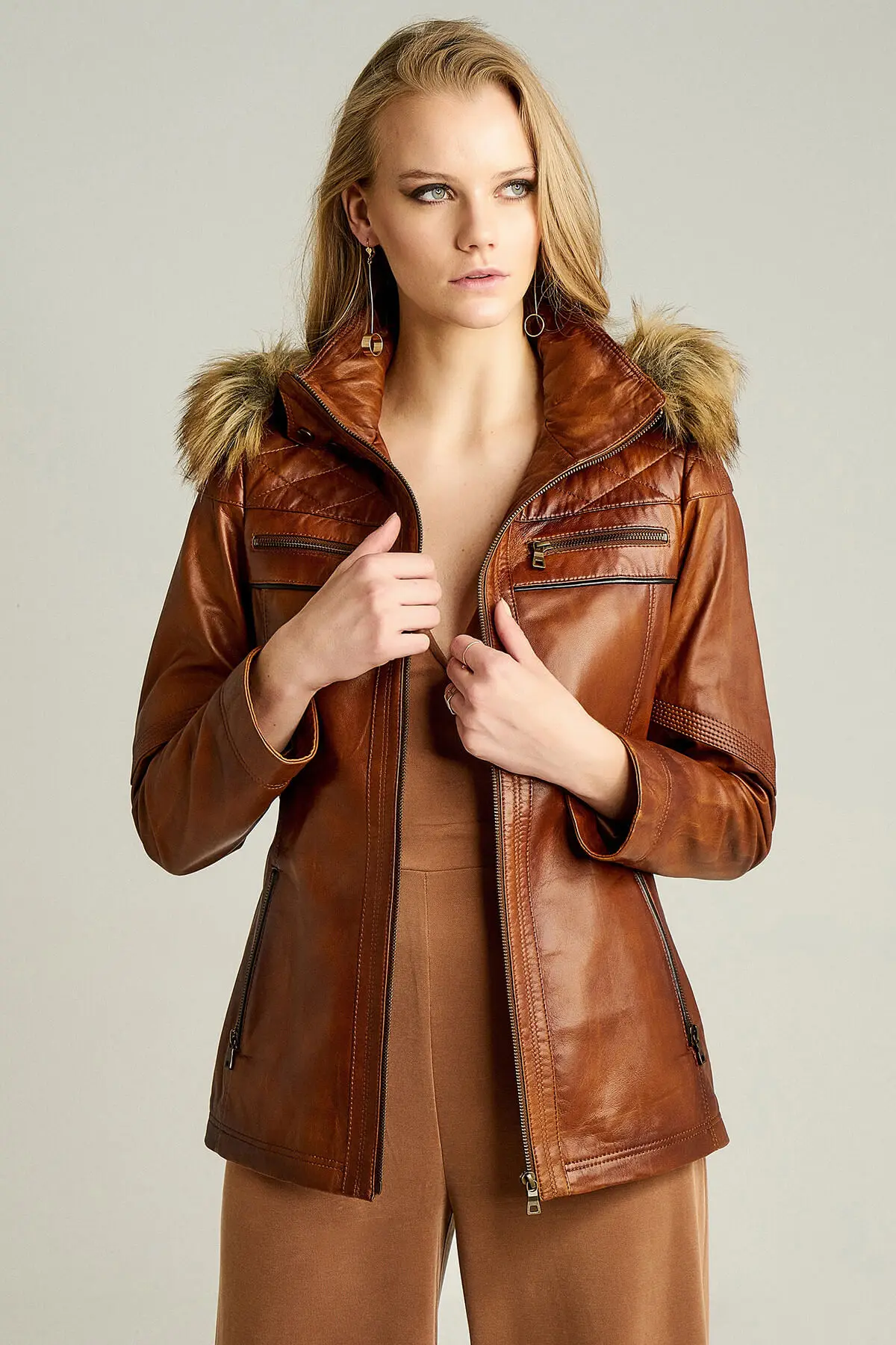 Camel genuine leather women hooded overcoat real sheepskin sports jacket autumn winter season clothing new fashion clothing collar