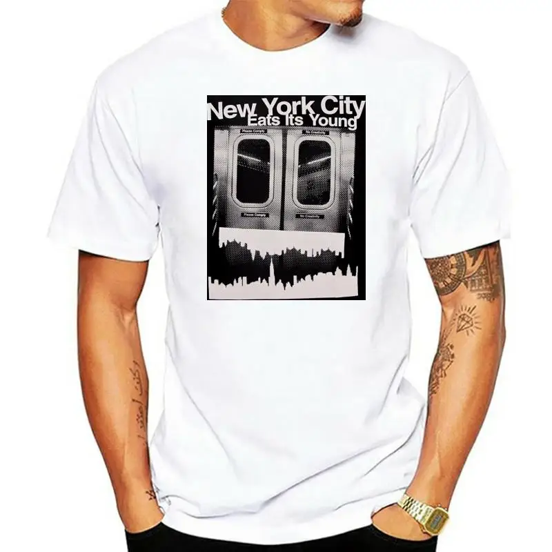 Футболка оверсайз с изображением Нью-Йорка съедает молодой Нью-Йорка