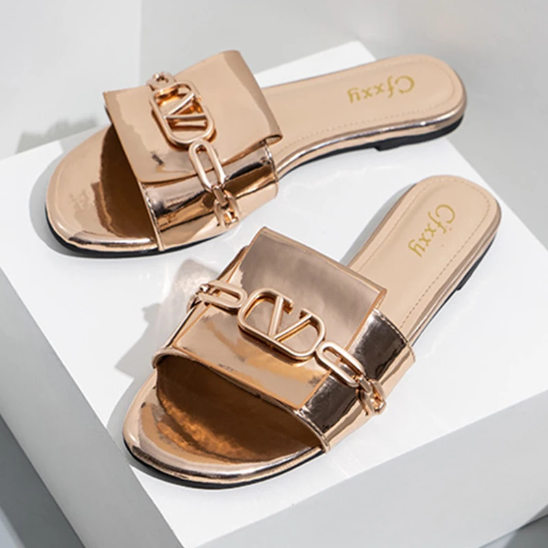 

2023 Fashion Buckle Design Women Slippers High Quality Flat Bottom Non-slip Outdoor Slides Beach Woman Sandals Leisure Shoes